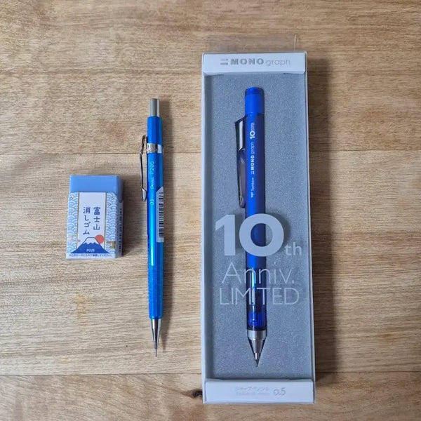 [BUNJANG] Pentel P205 Metallic Blue & Tombow Mono Graph 10th Anniversary Blue Limited Edition Mechanical Pencils (Bundle Set) / (사진속일괄)펜텔 P205 메탈릭블루, 톰보 모노그래프 10주년 블루