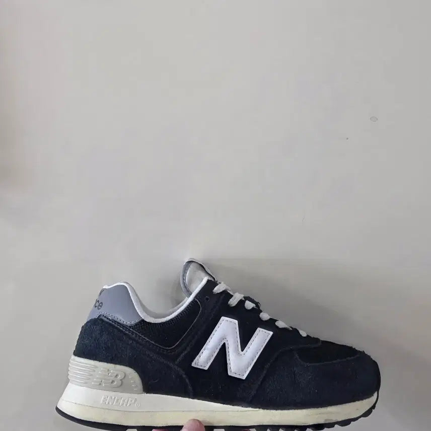 [BUNJANG] New Balance 574 Heritage Deep Black Sneakers / [235] 뉴발란스 574 헤리티지 딥블랙ㅡ최저가