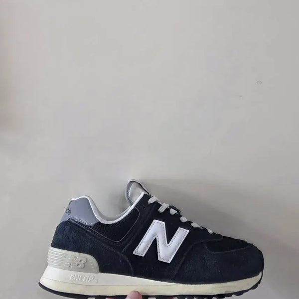 [BUNJANG] New Balance 574 Heritage Deep Black Sneakers / [235] 뉴발란스 574 헤리티지 딥블랙ㅡ최저가