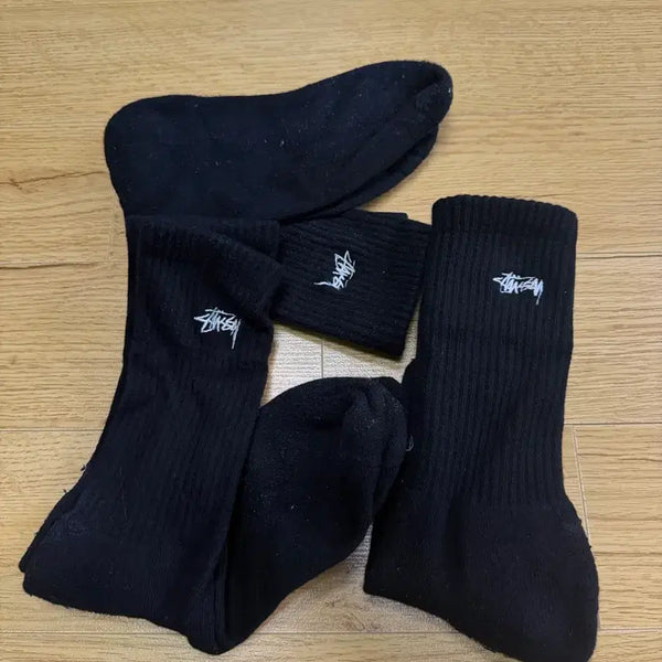 [BUNJANG] Stussy Small Stock Crew Socks Black (3-Pack) / 스투시 스몰 스탁 크루 삭스 블랙 (3개입)