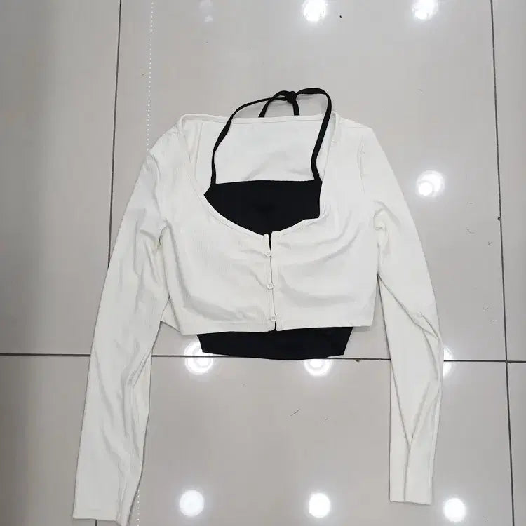 [BUNJANG] Integrated Bra Camisole Cropped Button Cardigan Ivory / 브라캡내장끈나시 크롭단추 아이보리 가디건 분리안됨 중고