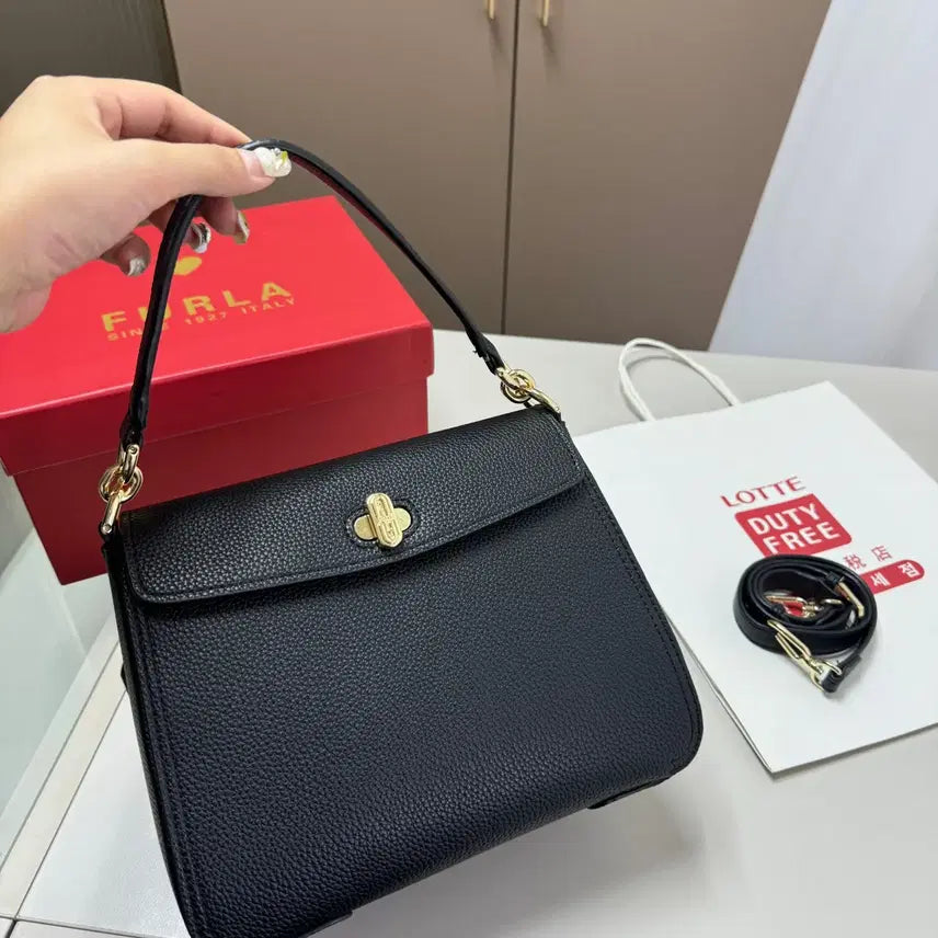 [BUNJANG] Furla Leather Clutch Bag - Black / 훌라 Furla 클러치백 블랙  소가죽 여성