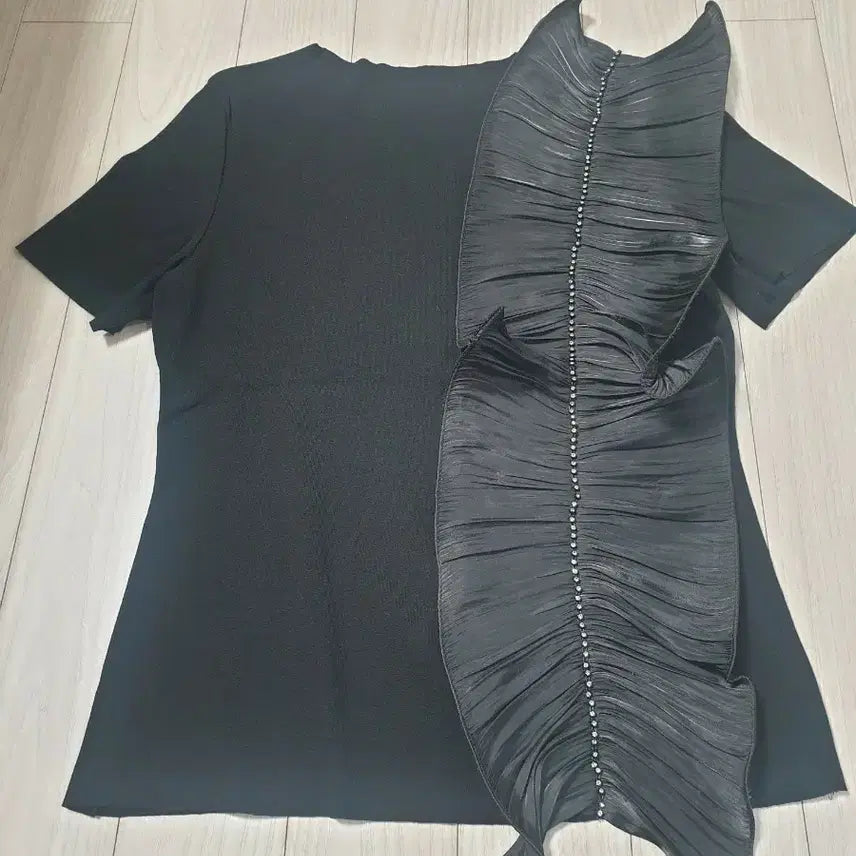 [BUNJANG] Jewel Frill Short Sleeve T-Shirt / (새상품)큐빅프릴 반팔티셔츠