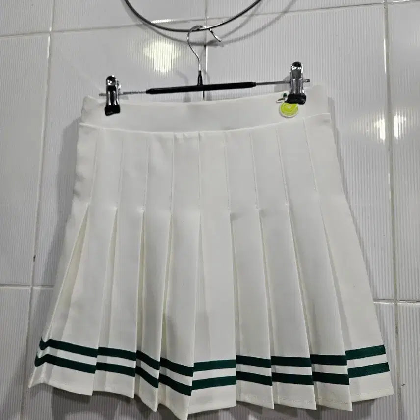 [BUNJANG] Hazzys Skirt (Size 55) / 헤지스스커트(55)새상품
