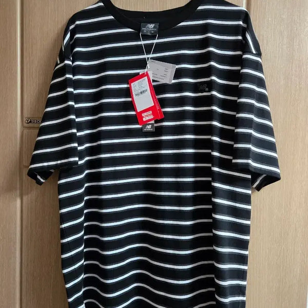 [BUNJANG] New Balance Striped Short Sleeve T-Shirt / 뉴발란스 스트라이프 반팔 티셔츠 새상품
