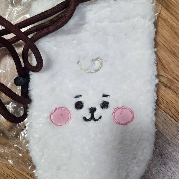 [BUNJANG] BT21 RJ Fuzzy Mini Crossbody Bag / BT21 RJ 털 뽀글이 미니크로스백