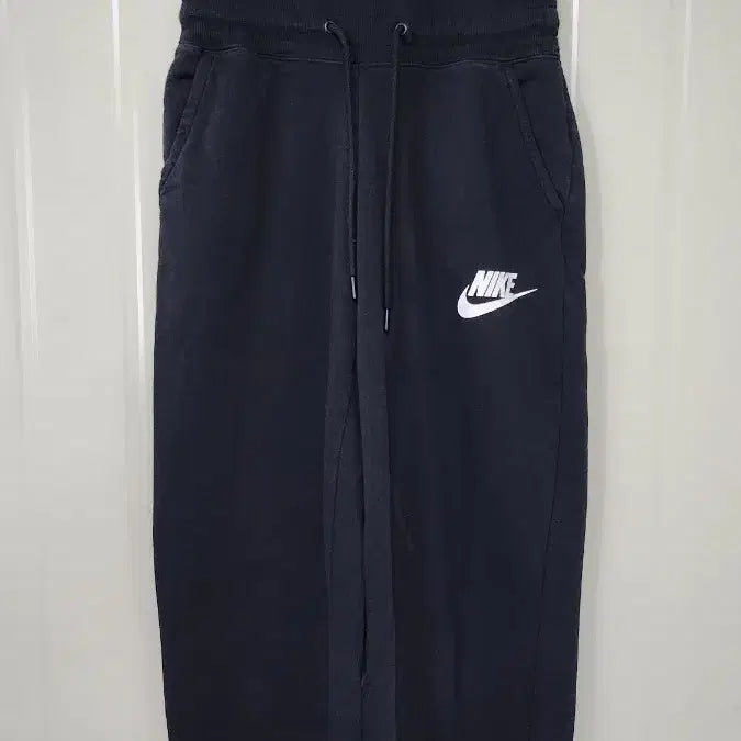 [BUNJANG] Nike Black 7-Part Training Pants / 나이키 검정색 7부 트레이닝 바지