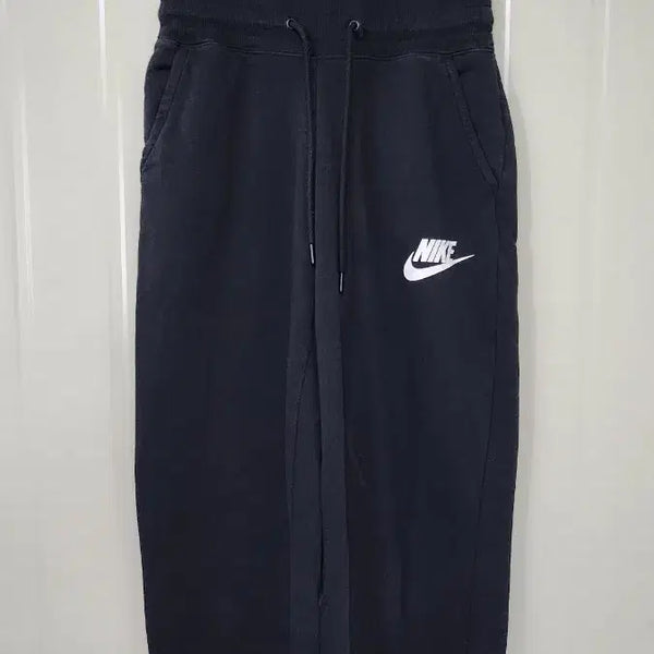 [BUNJANG] Nike Black 7-Part Training Pants / 나이키 검정색 7부 트레이닝 바지