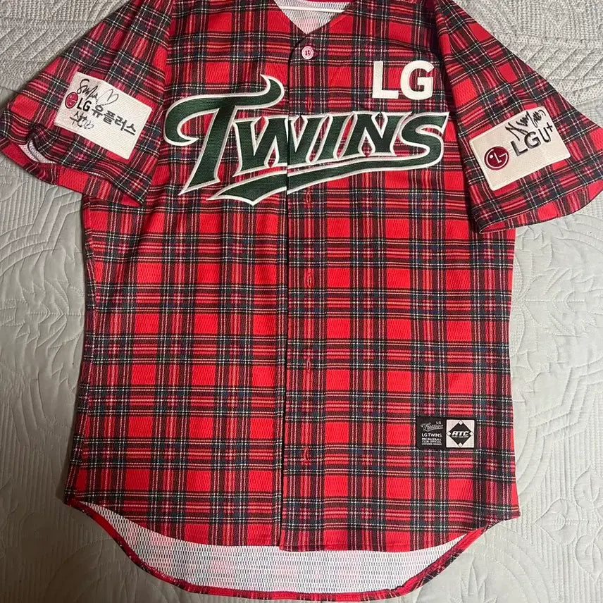 [BUNJANG] LG Twins Summer Christmas (Some-Keul) Tablecloth Nomarking Uniform XL / [105=XL]LG트윈스 썸머크리스마스(=썸클) 식탁보 노마킹 엘지유니폼