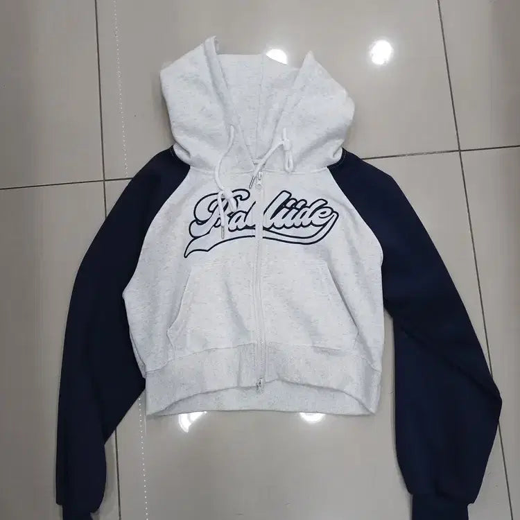 [BUNJANG] Belle Hood Zip-up Cropped Jumper / 벨르후드집업 크롭점퍼 중고 가슴52 총길이43