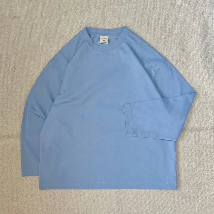 [BUNJANG] LAINE Sky Blue Long Sleeve T-Shirt M Size / LAINE 레인 롱슬리브