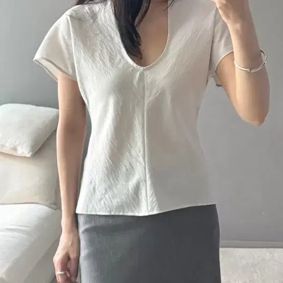 [BUNJANG] BIEVE Blouse (Light Grey) / 가격내림*비애브 블라우스 (라이트그레이)