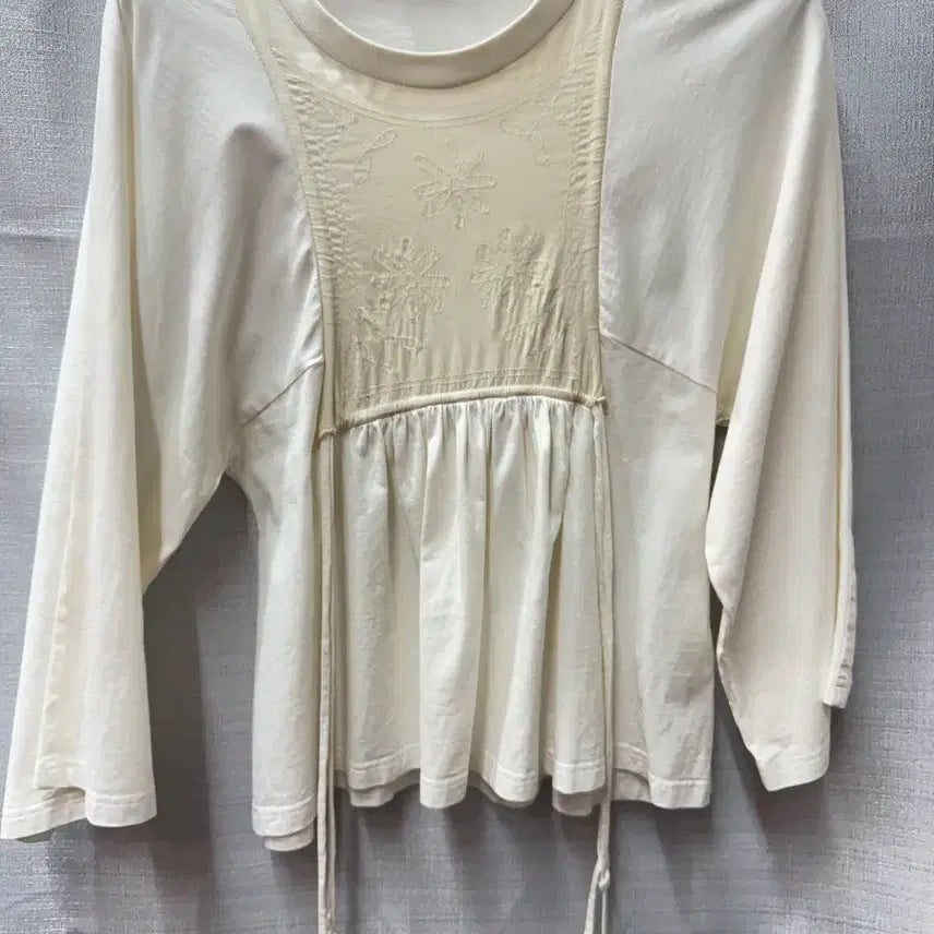 [BUNJANG] Chloé Flower Embroidery Bohemian Long Sleeve XS (S) / 끌로에 플라워 자수 보헤미안 롱슬리브 XS(S)
