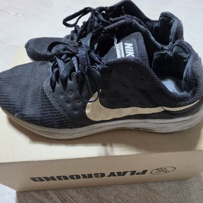 [BUNJANG] Nike Running Shoes Black 255 / 나이키 운동화 검정색 런닝화 255
