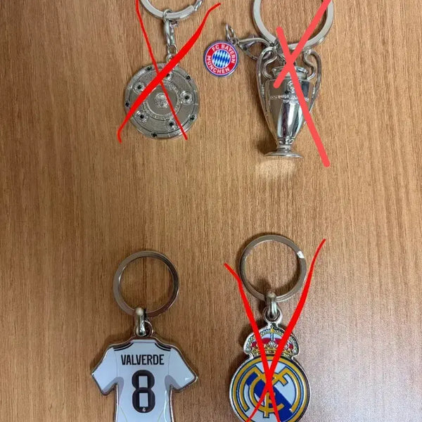 [BUNJANG] Real Madrid Valverde Football Keychain / 축구 정품 발베르데 키링 판매합니다