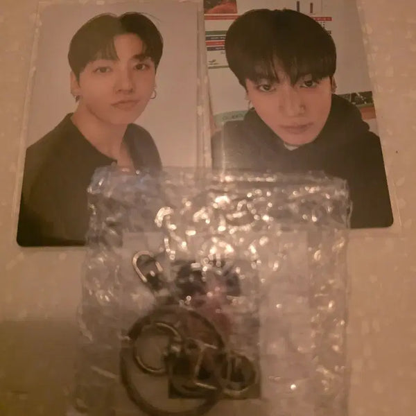 [BUNJANG] BTS Jungkook Arirang Weverse Exclusive Photocard & Keyring Set / 방탄 정국 JK 아리랑 위버스 예약특전 셀피 포카 키링 세트