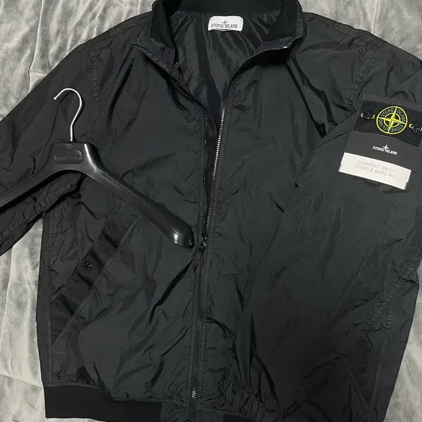 [BUNJANG] Stone Island 26SS Crinkle Labs Soft Shell Jacket Black XXL / [xxl] 26ss 스톤아일랜드 크링클랩스 바람막이 소프트쉘 블랙