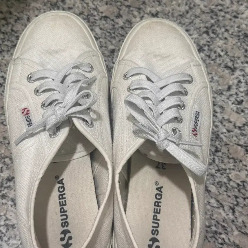 [BUNJANG] Superga White Canvas Sneakers (Size 235/37) / 수페르가 화이트 스니커즈 235(37) 사이즈