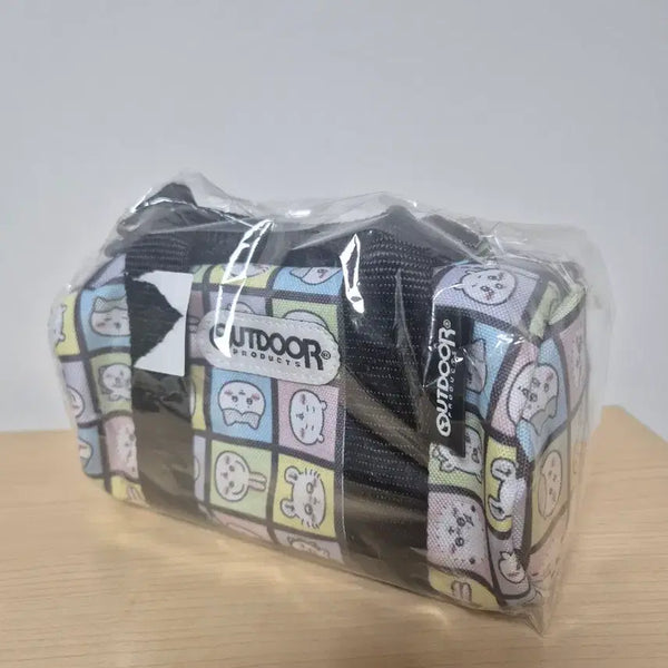 [BUNJANG] Chiikawa Outdoor Mini Boston Bag / 치이카와 아웃도어 미니 보스턴백