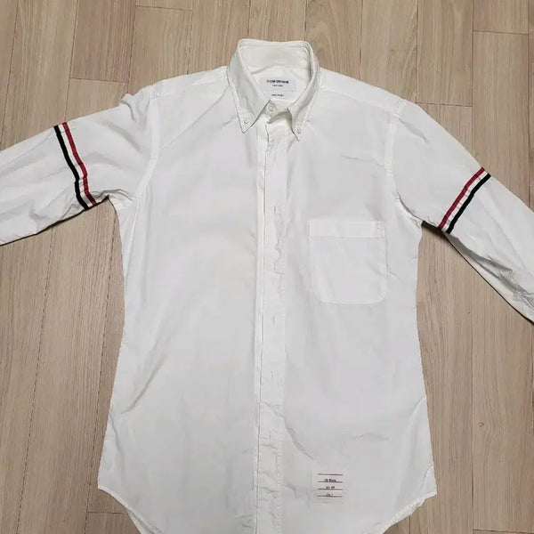 [BUNJANG] Thom Browne Armband Shirt White Size 2 / 톰브라운 삼선 완장 화이트 셔츠 2사이즈