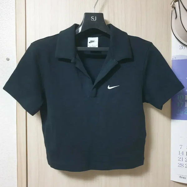 [BUNJANG] Nike Essential Crop Collar Short Sleeve T-Shirt / 나이키 에센셜 크롭 카라 반팔티
