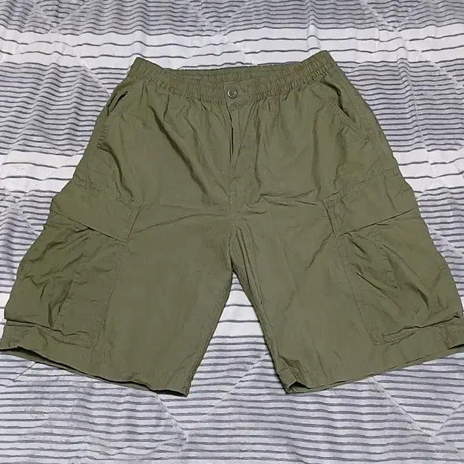 [BUNJANG] Jiyoo Cargo Shorts (32-inch, 55cm length) / 지유 얇은카고반바지 32인치 기장55