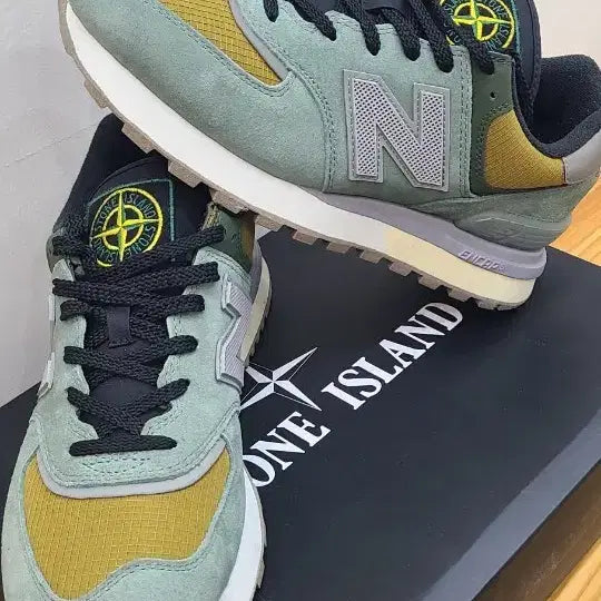 [BUNJANG] New Balance x Stone Island 574 Legacy Mint Sneakers / [2234]뉴발란스 스톤아일랜드 574 레거시 민트 285