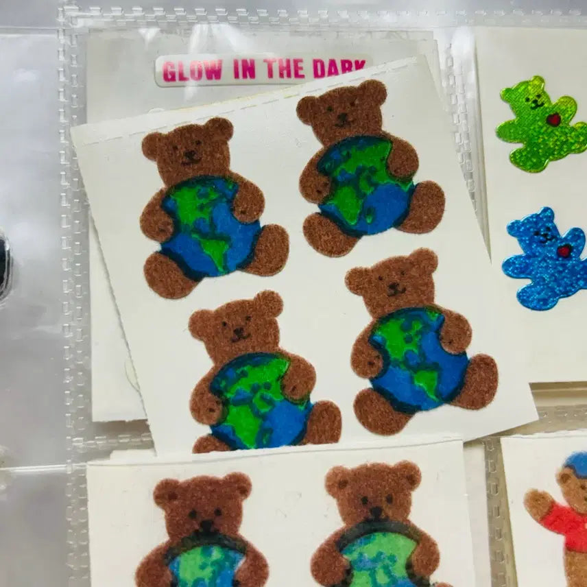 [BUNJANG] Sandy Lion Earth Teddy Fuzzy Sticker (Vintage) / 샌디라이온지구테디퍼지