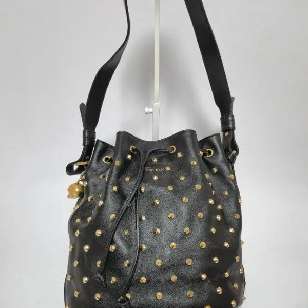 [BUNJANG] Alexander McQueen Black Studded Bucket Bag / 알렉산더맥퀸 스터드 버킷백 블랙
