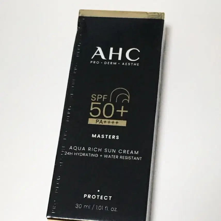[BUNJANG] AHC Master Aqua Rich Sun Cream SPF50+ PA++++ / (새상품) AHC 마스터즈 아쿠아 리치 선크림 에이에이치씨
