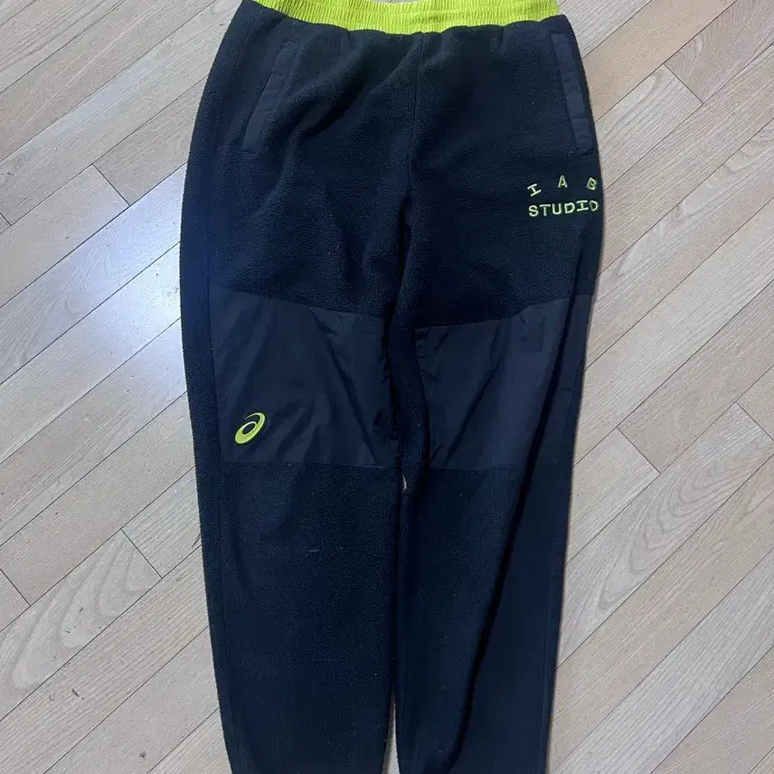 [BUNJANG] Asics x IAB Collaboration Fleece Pants / Asics x IAB 풀리스 바지 (85 size)