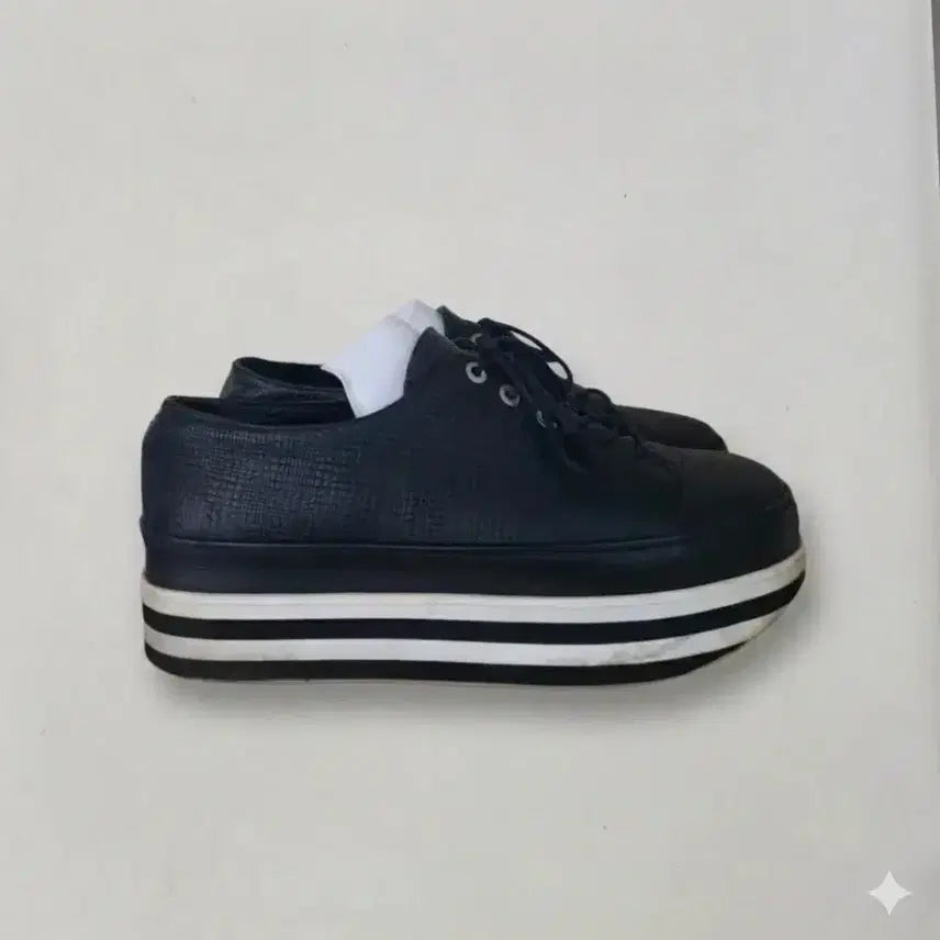 [BUNJANG] Stuart Weitzman Lambskin Platform Sneakers 37.5 (Asian Fit) / 스튜어트와이츠먼 양가죽 플랫폼 스니커즈 37.5 사이즈 (아시안핏)
