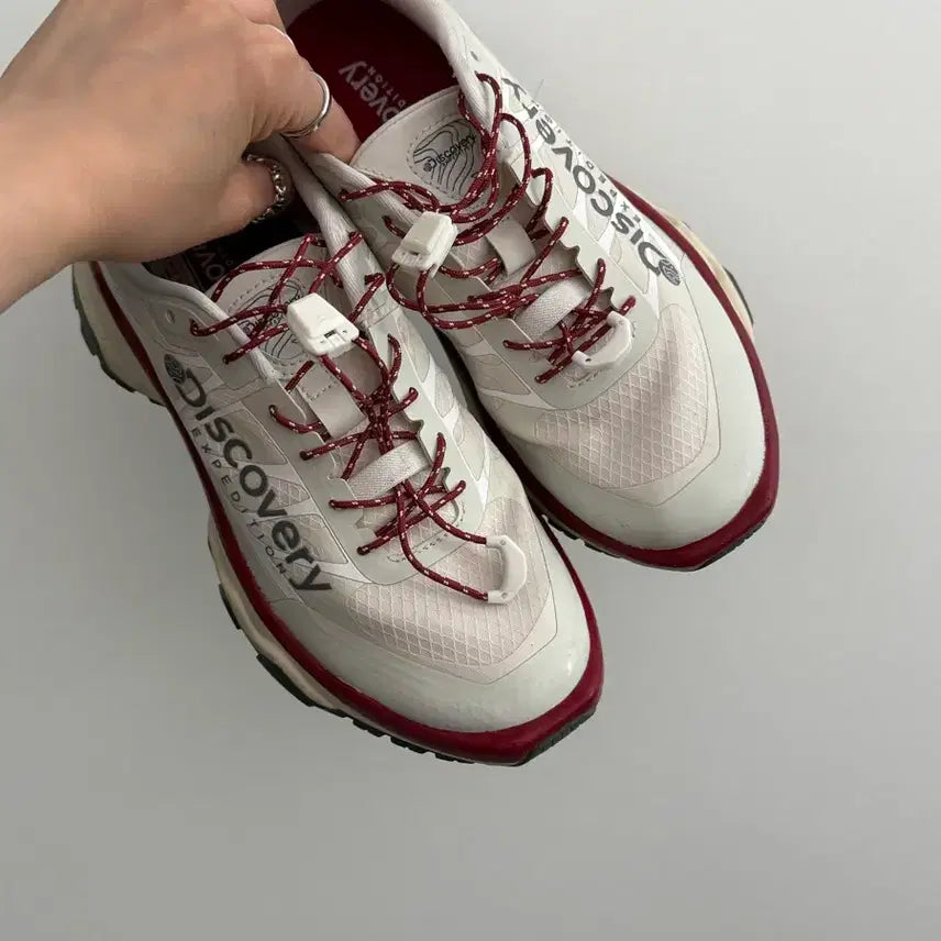 [BUNJANG] Discovery Blitz V2 Shoes (Size 245) / 디스커버리 블리츠 v2 245