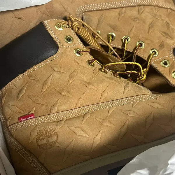 [BUNJANG] Timberland x Supreme Diamond Plate 6-Inch Premium Waterproof Boots / 팀버랜드 x 슈프림 다이아몬드 플레이트 6인치 프리미엄 워터프루프 부츠