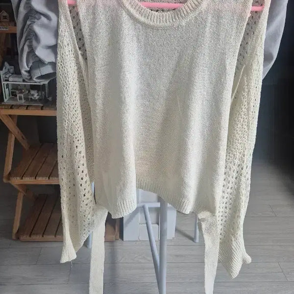 [BUNJANG] Ivory Backless Cropped Knit Top / 아이보리 앞뒤반전 크롭니트