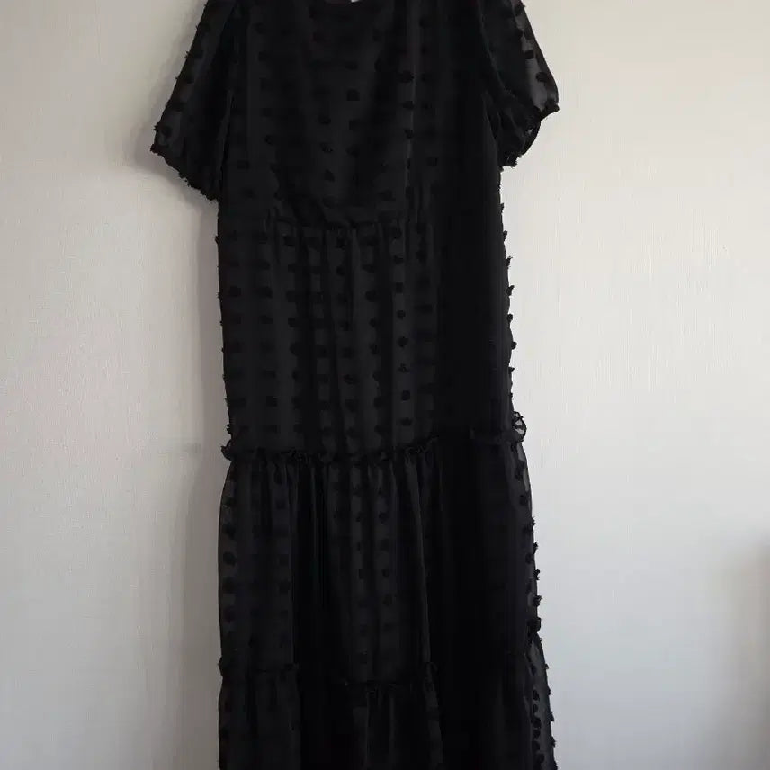 [BUNJANG] Black Puff Sleeve Tiered Long Dress / 블랙 뽕뽕이 캉캉 롱 원피스