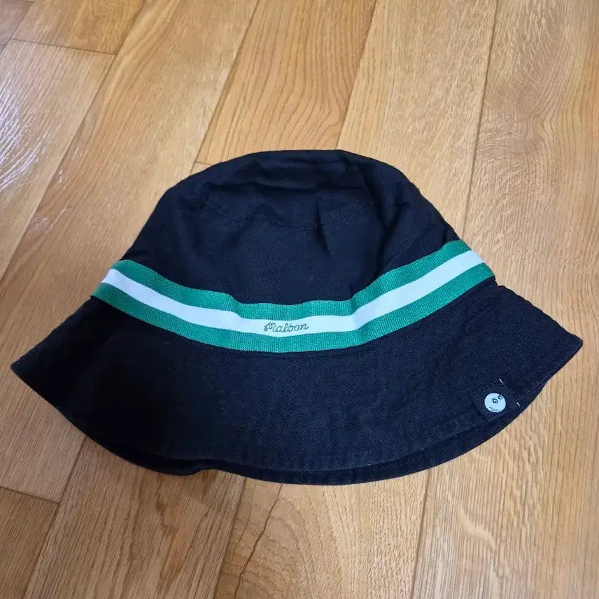 [BUNJANG] Malbon Black Bucket Hat with Green/White Line Detail / 말본 블랙 버킷햇 그린/화이트 라인