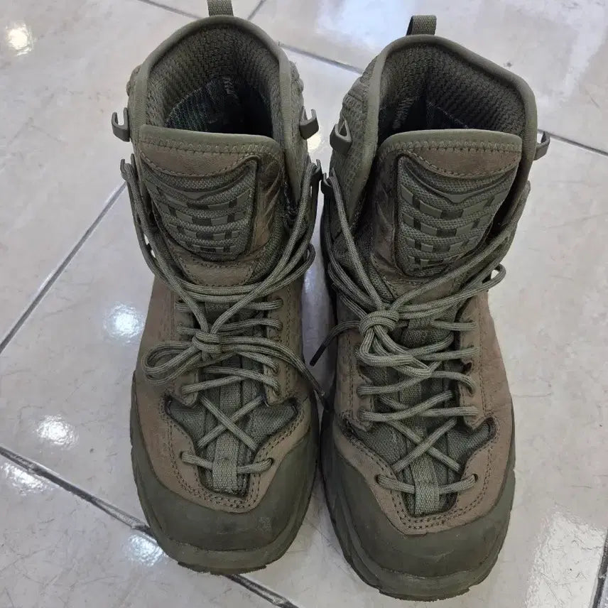 [BUNJANG] Hoka Tor High Hiking Boots / 호카 토르하이