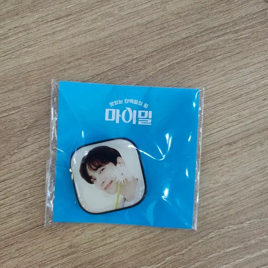 [BUNJANG] Lee Junho Photocard Grip Tok / 이준호그립톡, 마이밀굿즈