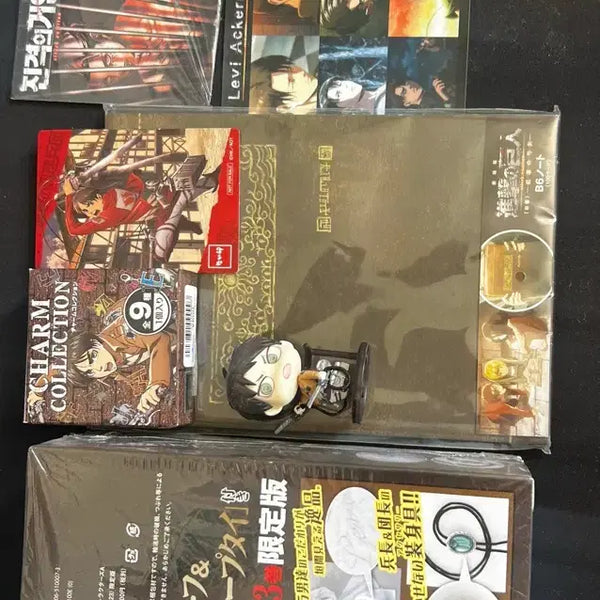 [BUNJANG] Attack on Titan Loop Tie & Goods Bundle Set / 급처) 진격의거인 루프타이 각종 굿즈 일괄 판매