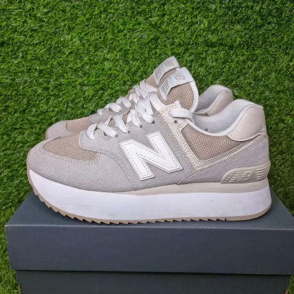 [BUNJANG] New Balance 574 Sneakers (270) / 뉴발란스 574 운동화 (270)