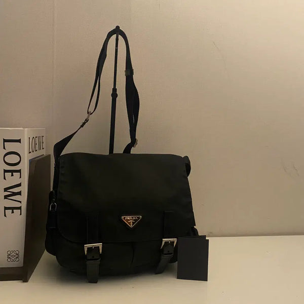 [BUNJANG] Vintage PRADA Black Pocono Nylon Two Buckle Shoulder Bag / PRADA / 빈티지 프라다 삼각로고 블랙 포코노 나일론 투버클 숄더백