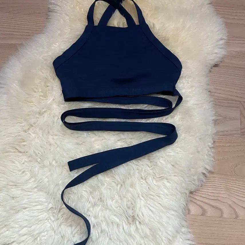 [BUNJANG] Lorna Jane Cross Strap Sports Bra Navy / 새상품.  크로스 스트랩 브라탑.  55