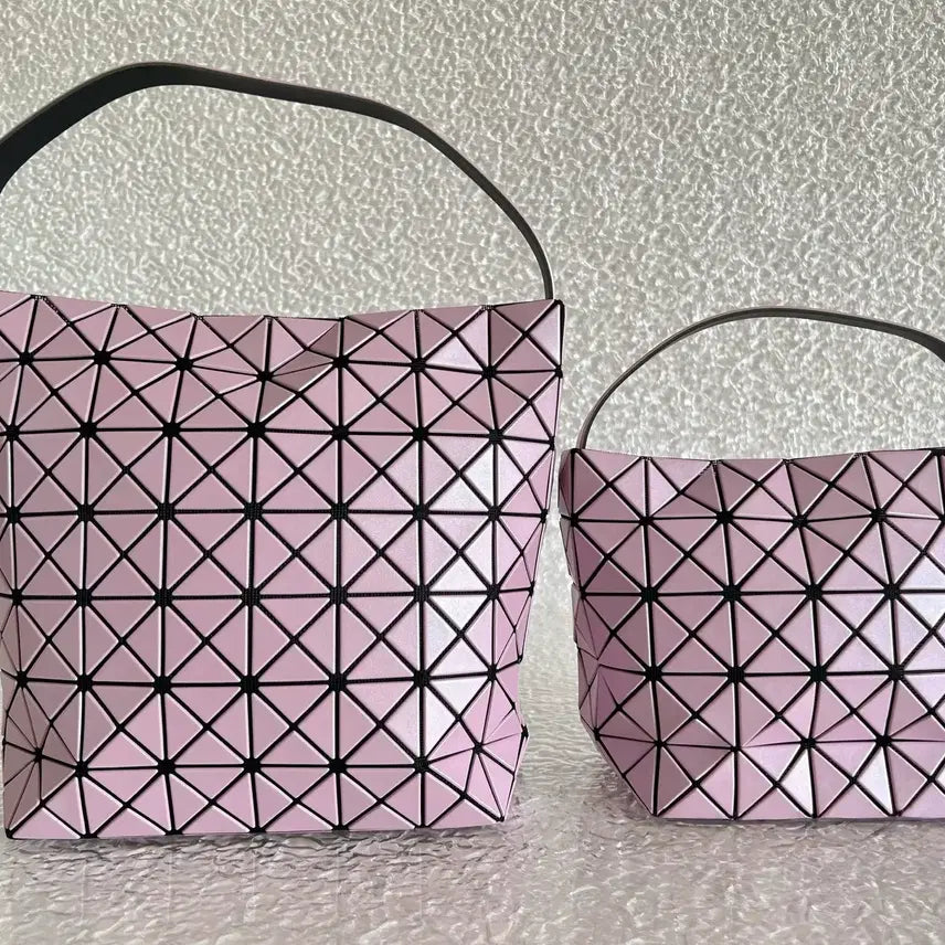 [BUNJANG] Issey Miyake Large Casual Clutch Bag Pink / 이세이미야케  클러치백 핑크 캐쥬얼 빅사이즈