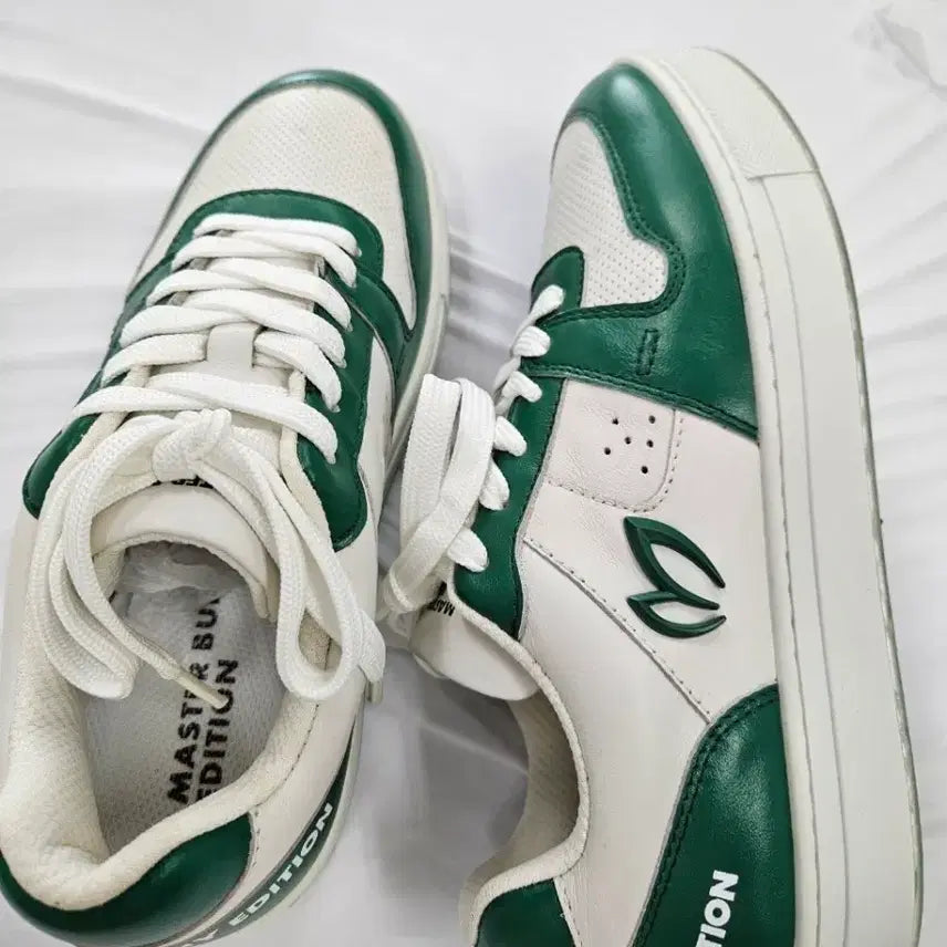 [BUNJANG] Master Bunny Edition Women's Golf Shoes Green 230 / (@땡처리)버니 여성 골프화 그린 230
