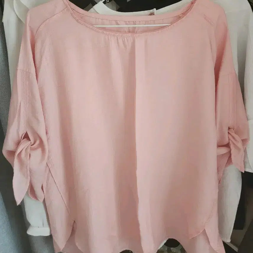 [BUNJANG] 2-Piece Set Round Neck Blouse (Pink, Size 55) / 택없는이월새상품*55-핑크색 라운드넥 블라우스>2종세트일괄