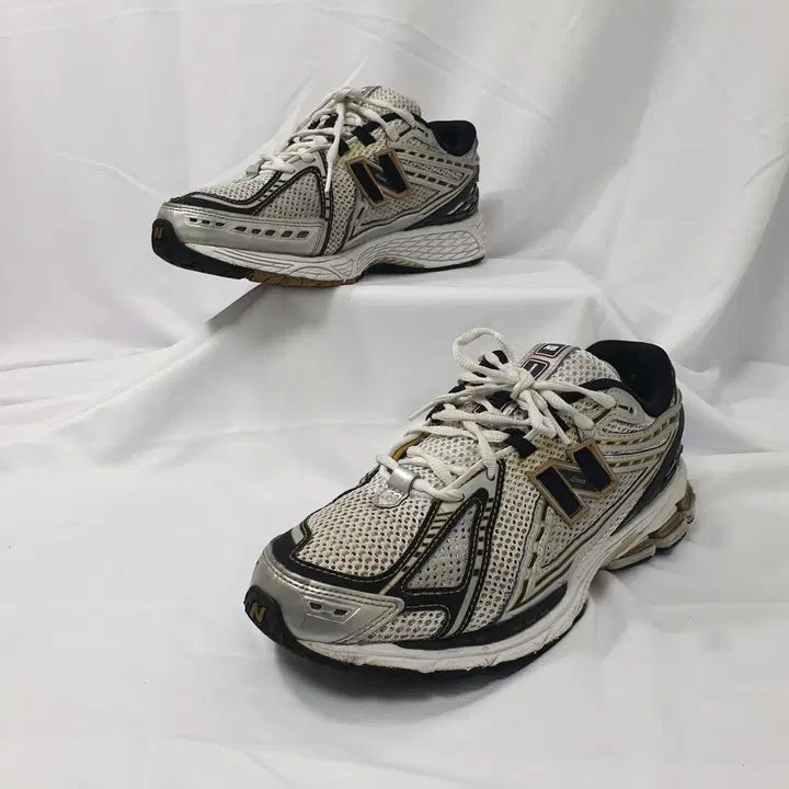 [BUNJANG] DooHa Vintage 1906 Gold Sneakers / 두하빈티지 285 뉴발란스 1906 골드 스니커즈