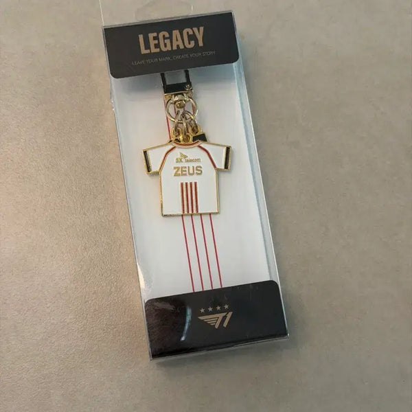 [BUNJANG] Zeus 4-Star Uniform Keyring / 2024 월즈 제우스 4성 유니폼 키링