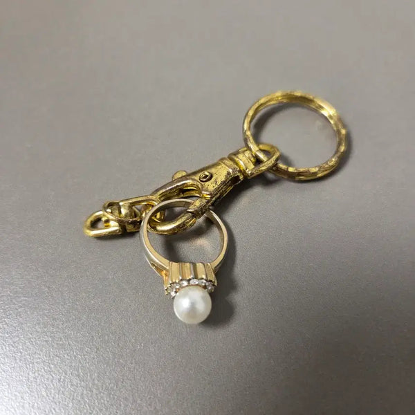 [BUNJANG] European Vintage Antique Ring Keychain / 유럽 빈티지 엔티크 반지 키링