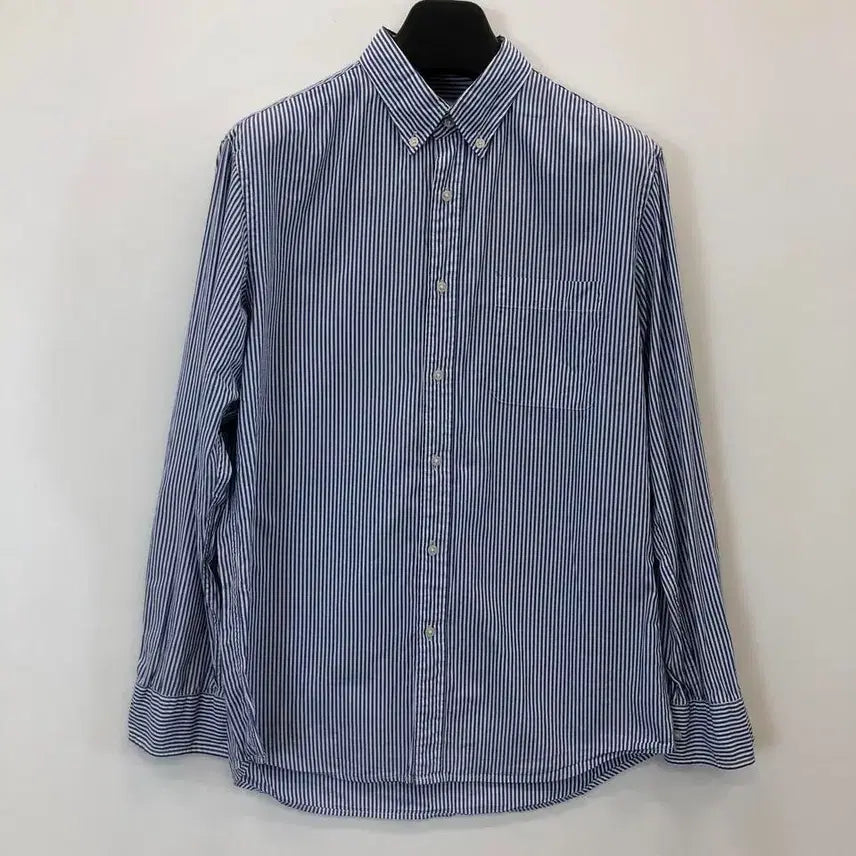 [BUNJANG] Uniqlo Striped Button-Down Shirt L / 유니클로 버튼다운 스트라이프 블루셔츠 L